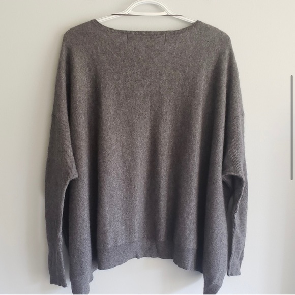 Zara Cashmere Oversized Batwing Sweater - Picture 3 of 8